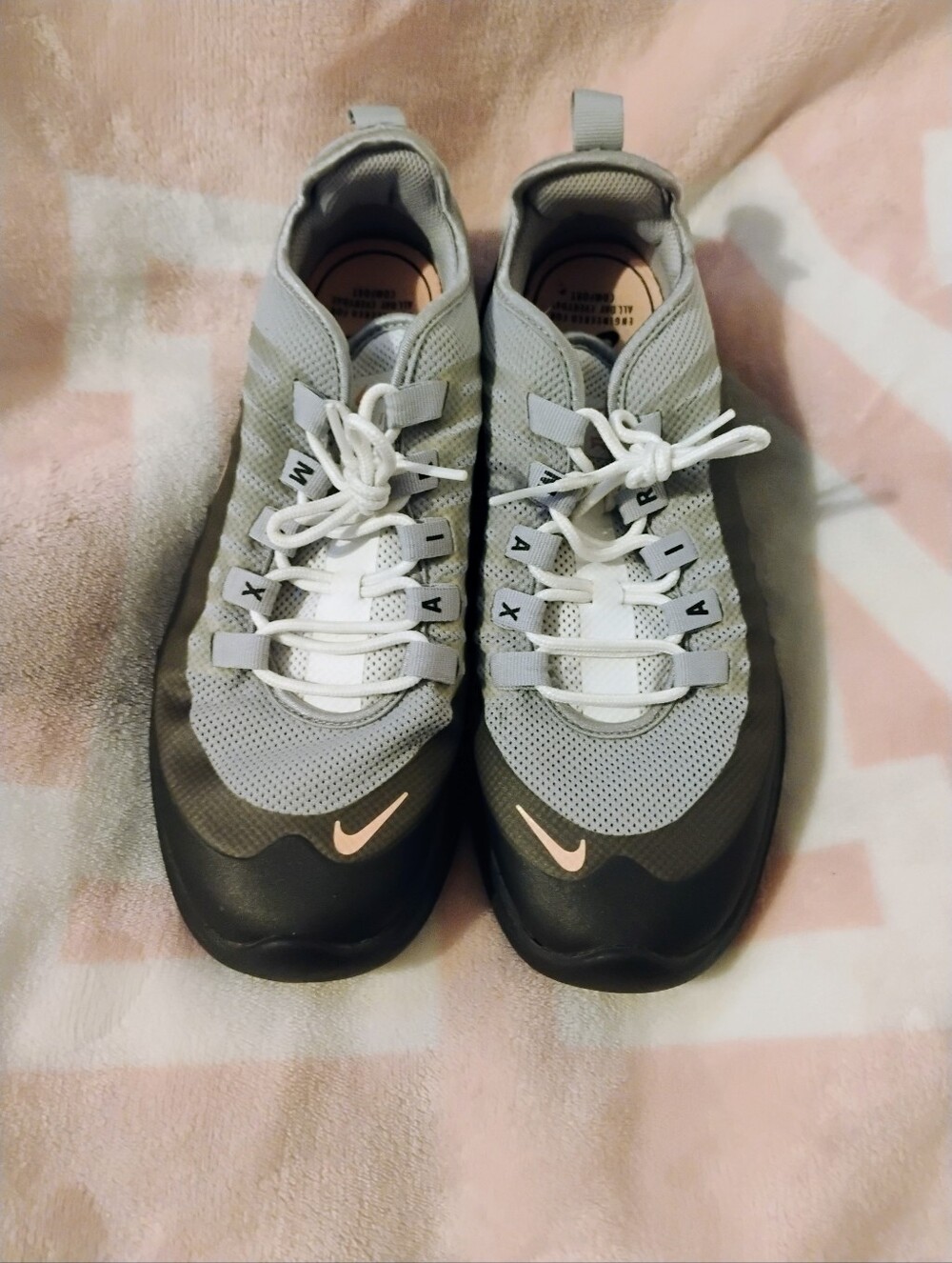 Women's Brand New Light Gray And Light Pink Nike Air Max Sneakers U.S. Size 9